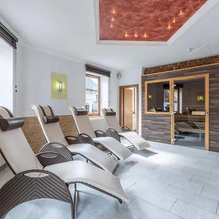 Post By Keyone Hotel 3*