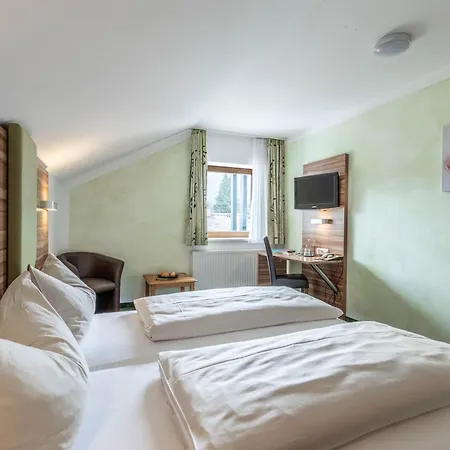 Post Hotel 3*