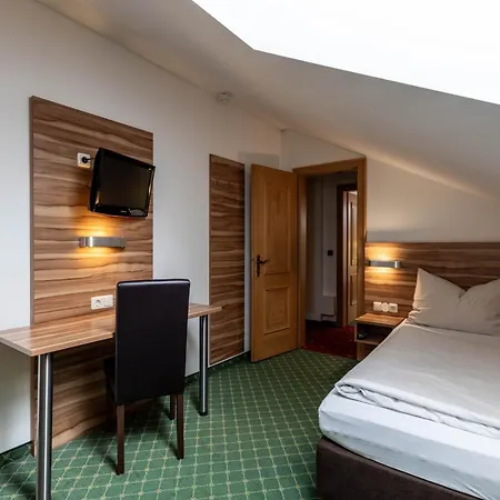 Post Hotel
