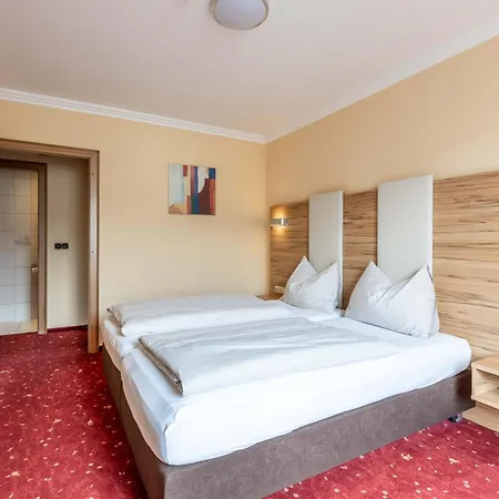 Post Hotel 3*