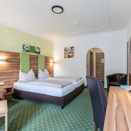 Post Hotel 3*